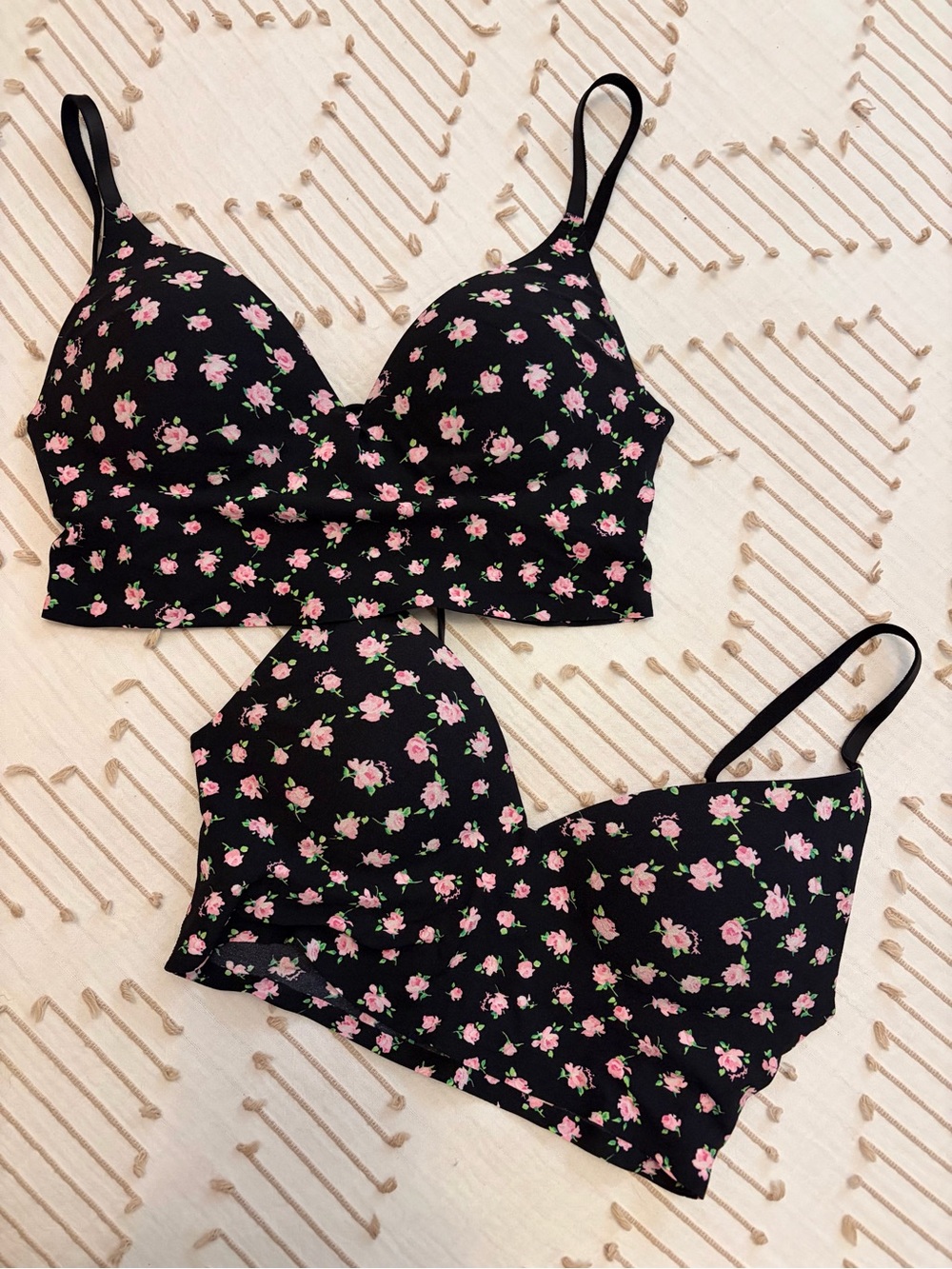 Victoria’s Secret pink S wireless push up bra longline lounge black pink floral